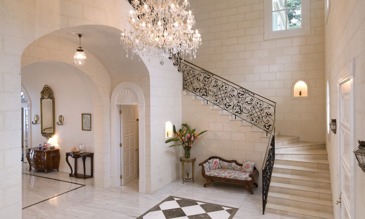 2C3293C0-BEF3-0175-7F24-661F1DC2A815_GABRIEL-HOUSE-ST-LUCIA-FOYER