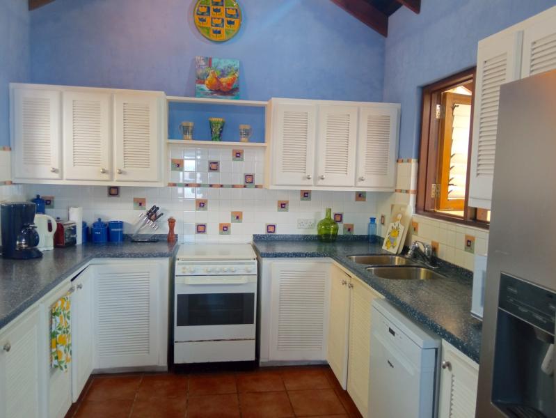 2FACED83-4374-5CB9-E5D3-6FDAF9B120C2_770_30