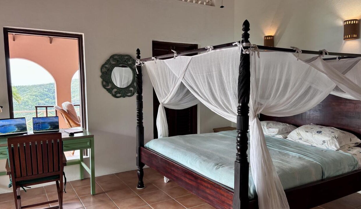 3793C9AC-6196-B6DA-8A8F-651CDBE5F01D_img_2294