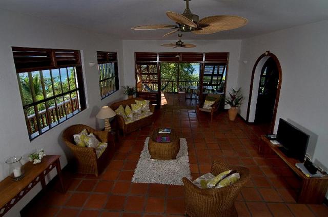 7D0BD6C8-B953-6069-B71D-0F3791500ACA_1864_260