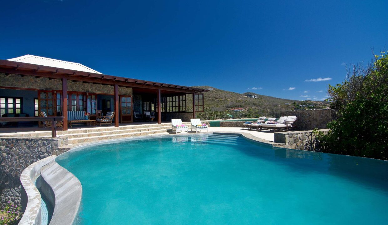 81149964-A781-66BE-42BF-DFF7543F54A7_Victor-2