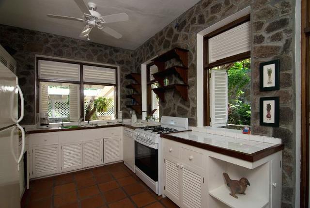 C153AEC6-609C-4A74-6076-94B71D0EE22F_1868_260