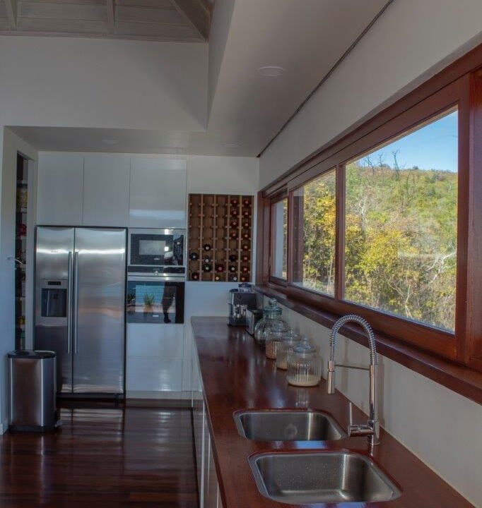 D162CD74-6DDD-3C91-B4E6-CF92CA8A0F89_Kitchen